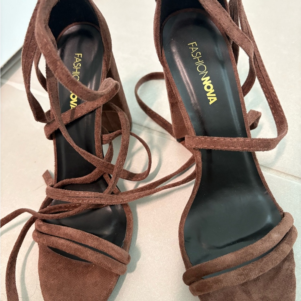 ✨️SALE✨️ Fashion Nova Brown Strappy Heels for Formal Occasions Brand new